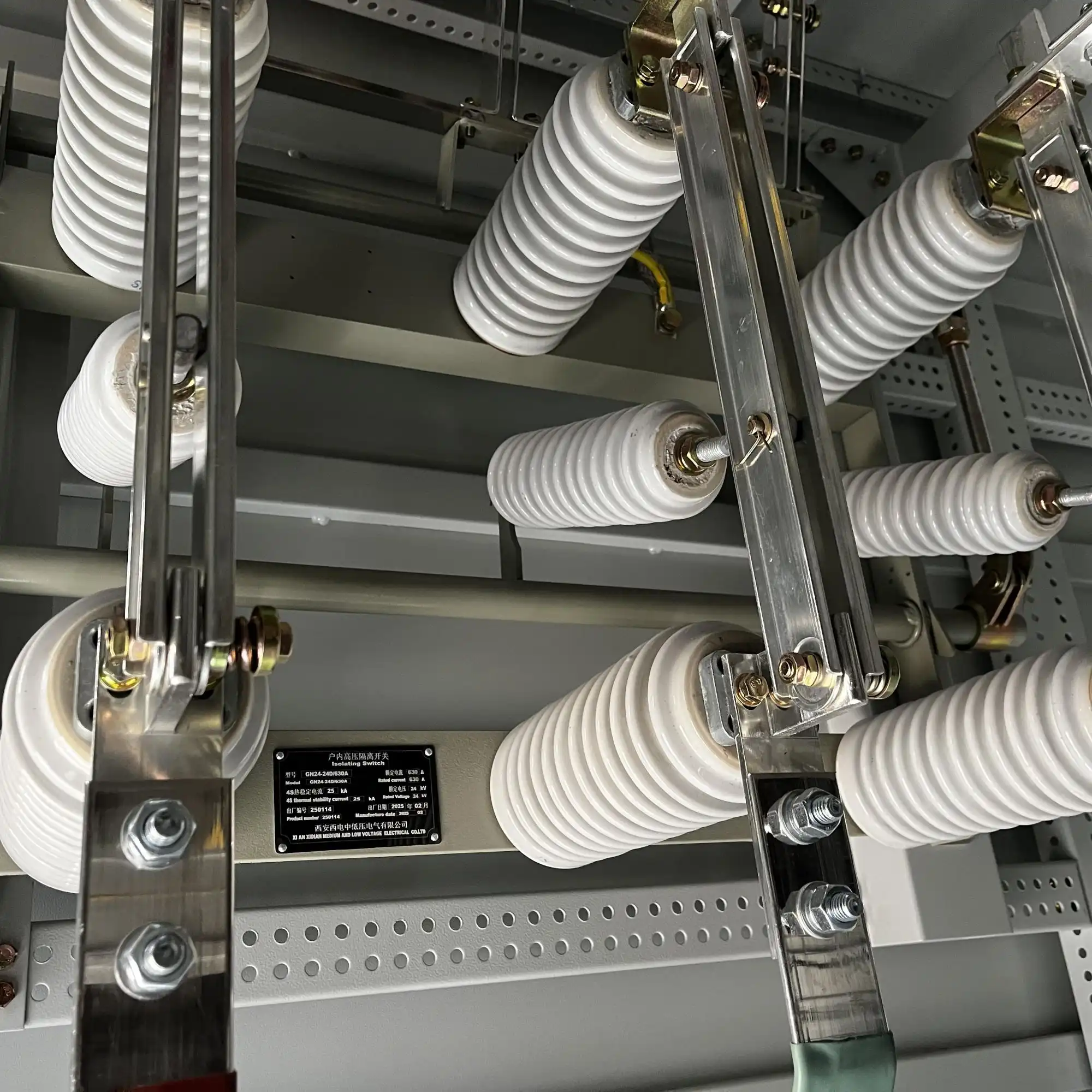 high voltage disconnect switch